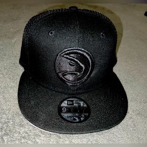 New era, Atlanta Hawks, all black, snapback new fire ass hat